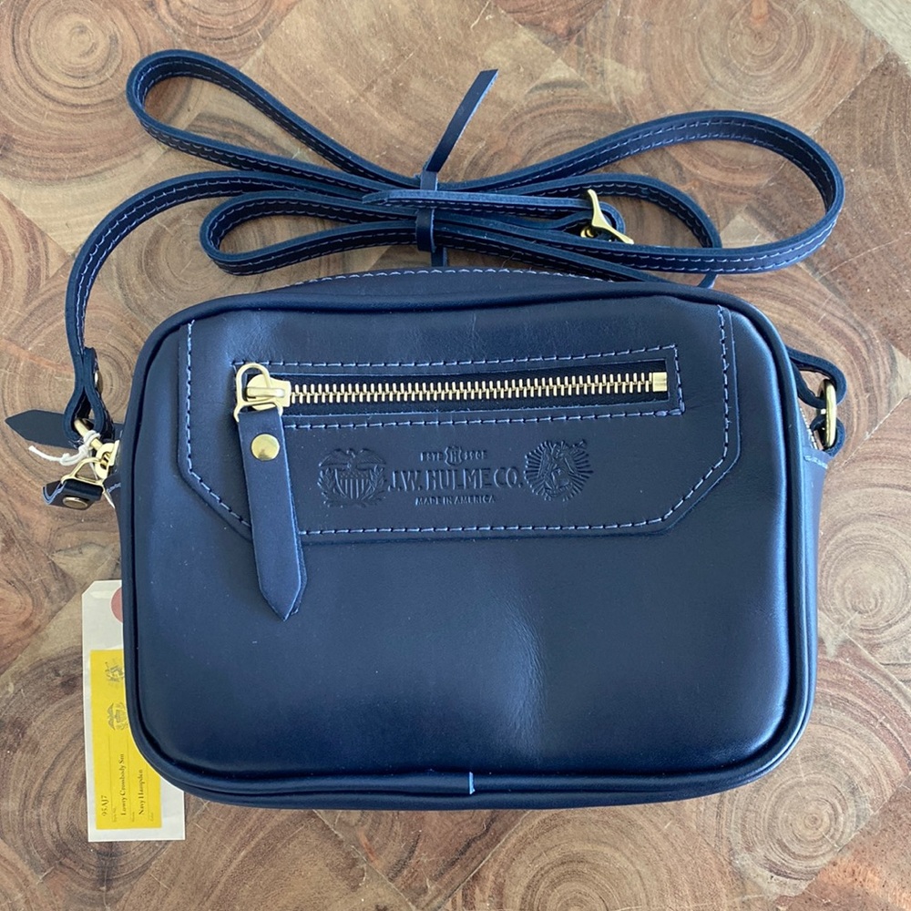 BRAND NEW J.W. Hulme Co Crossbody Purse